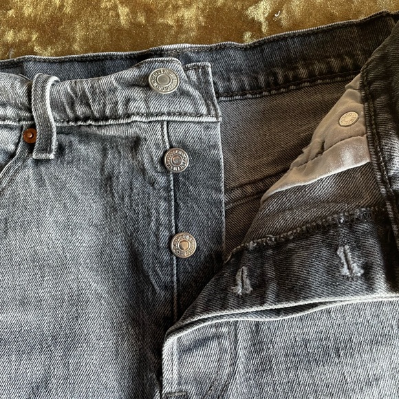 Levi’s 501 - Denim Cutoff Shorts - Gray - Size 29 - Picture 3 of 7